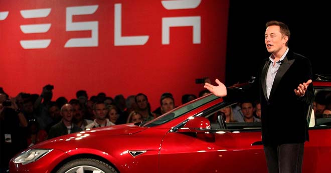 Analisi delle Azioni Tesla: la Produzione supera la Domanda?