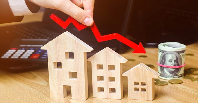 Il Mercato Immobiliare Trema: Colpa dei Tassi di Interesse
