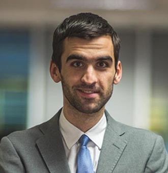 Carlo Alberto De Casa: Un maestro dell'analisi valutaria e delle materie prime