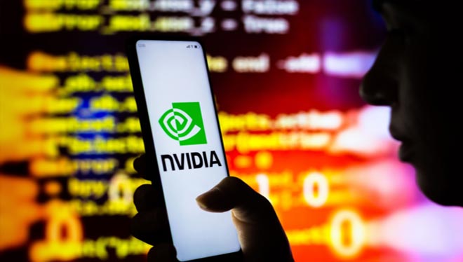 Nvidia Resiste al Calo del Mercato: Tempo di Investire?