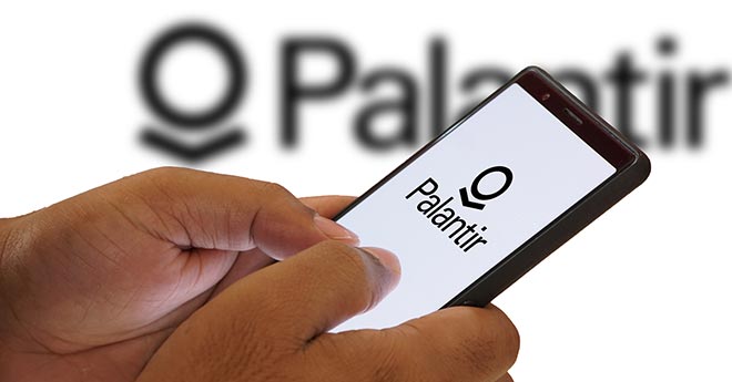 Palantir Technologies Inc. (PLTR): Innovazione al Servizio di Governo e Imprese