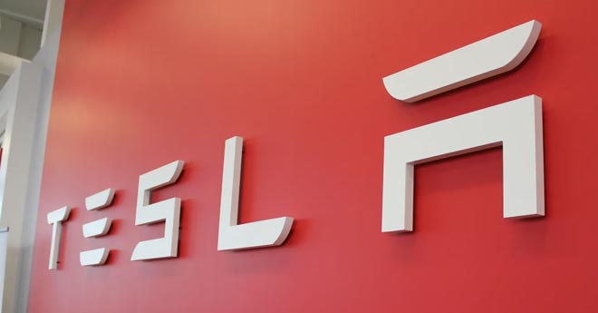 Il Futuro di Tesla e dei Robot Taxi: Cosa Aspettarsi dall'Evento del 10 Ottobre