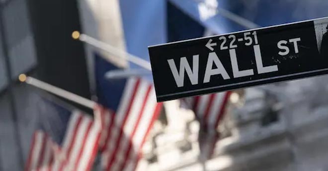 Crollo delle Big Tech: Meta e Microsoft Deludono gli Investitori