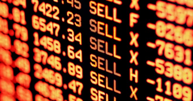 Attenzione Investitori: Queste 8 Azioni Sono Sopravvalutate e Rischiose!