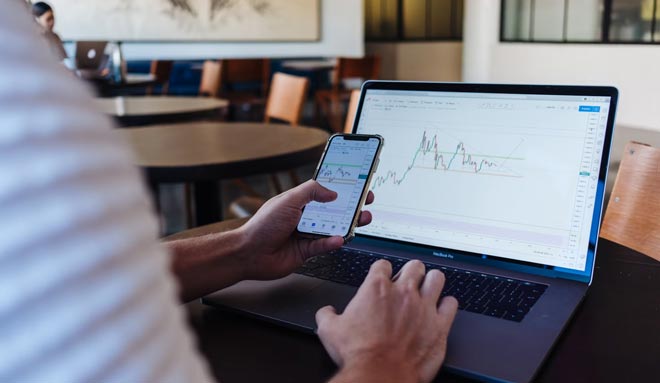 Dall'oro al Bitcoin: come gli italiani stanno diversificando i loro portafogli